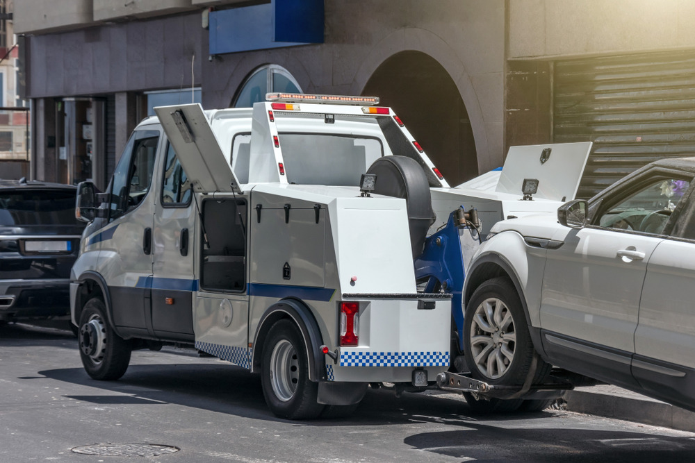 How Auto Repossession Insurance Safeguards Repossession Companies on the Road